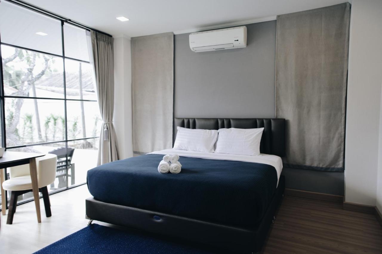 La Riva Boutique Hotel Kamphaeng Phet Extérieur photo