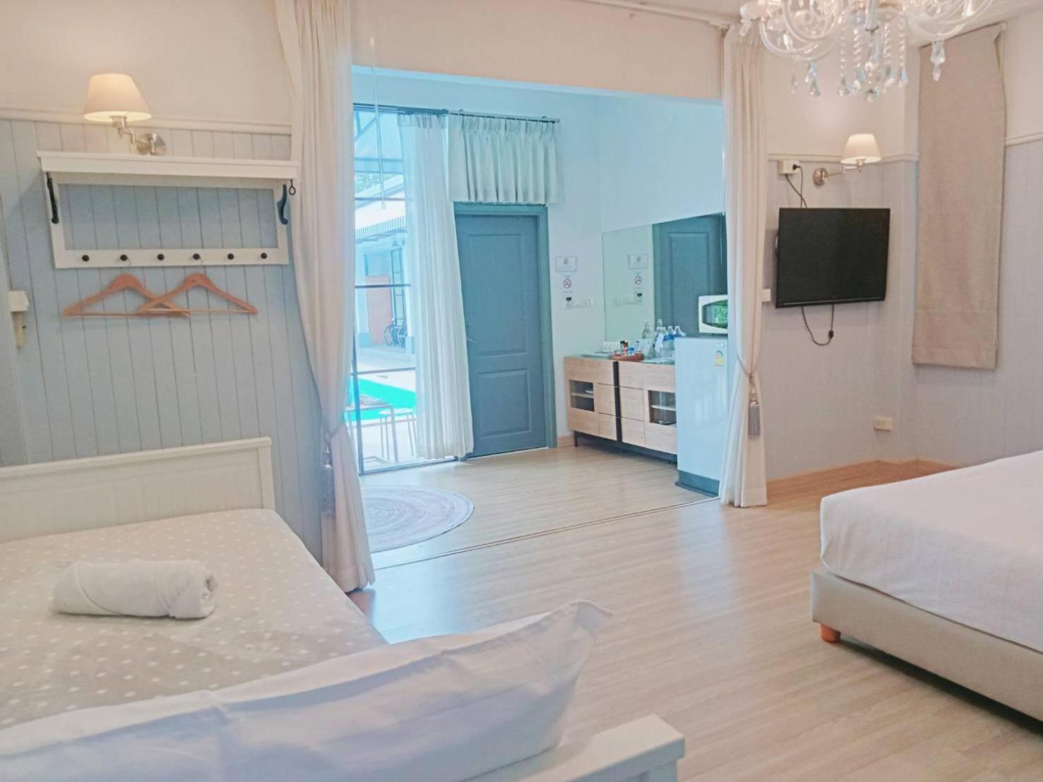 La Riva Boutique Hotel Kamphaeng Phet Extérieur photo