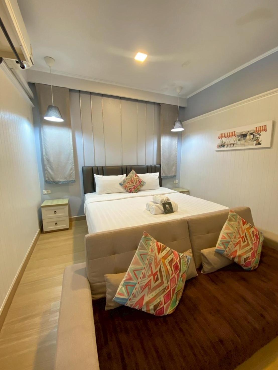 La Riva Boutique Hotel Kamphaeng Phet Extérieur photo