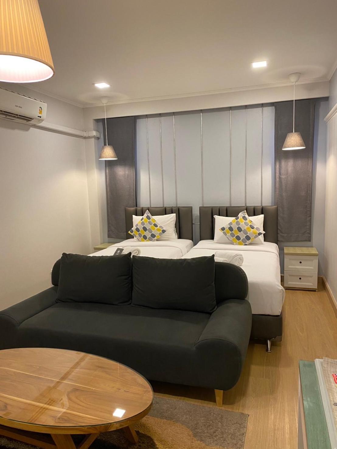 La Riva Boutique Hotel Kamphaeng Phet Extérieur photo