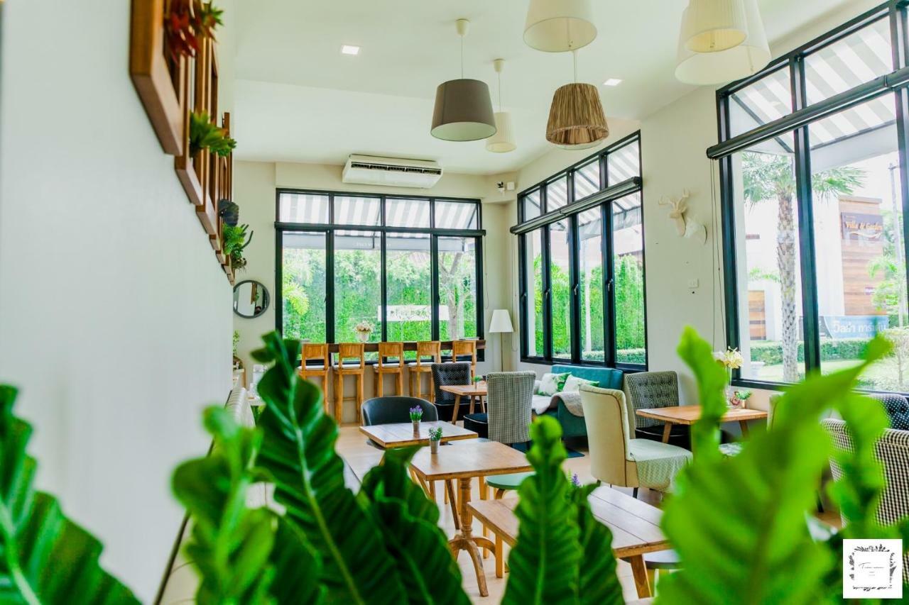 La Riva Boutique Hotel Kamphaeng Phet Extérieur photo